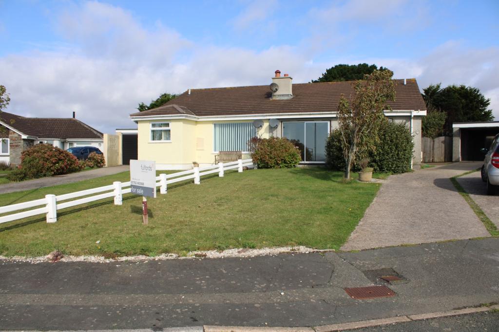 3 bedroom bungalow for sale in Lentney Close, Heybrook Bay, Plymouth, PL9