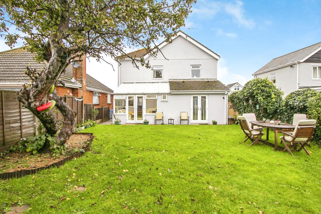4 bedroom detached house for sale in Edward Road, ENSBURY PARK, Bournemouth, BH11