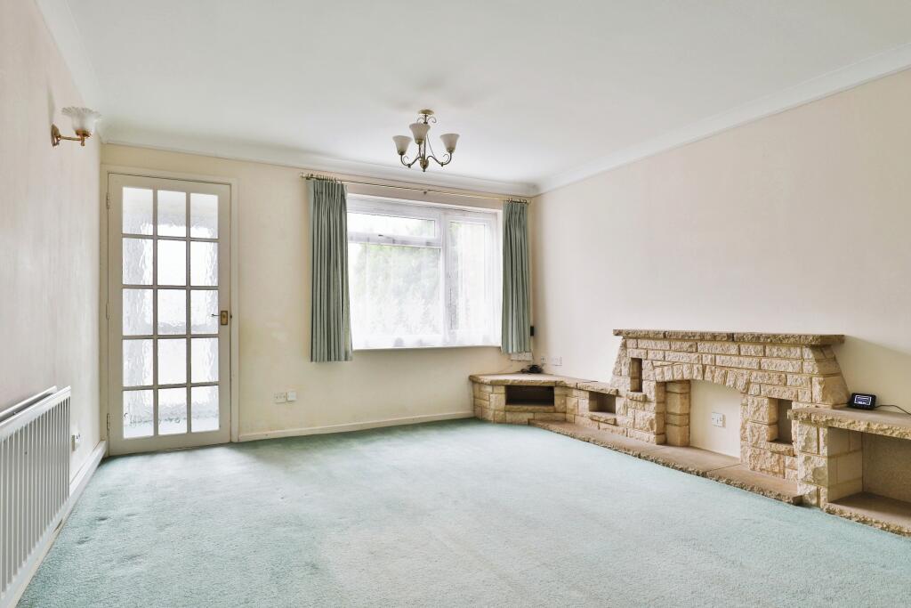 Additional property image - Charlton Close, MUSCLIFF, Bournemouth, Dorset, BH9
