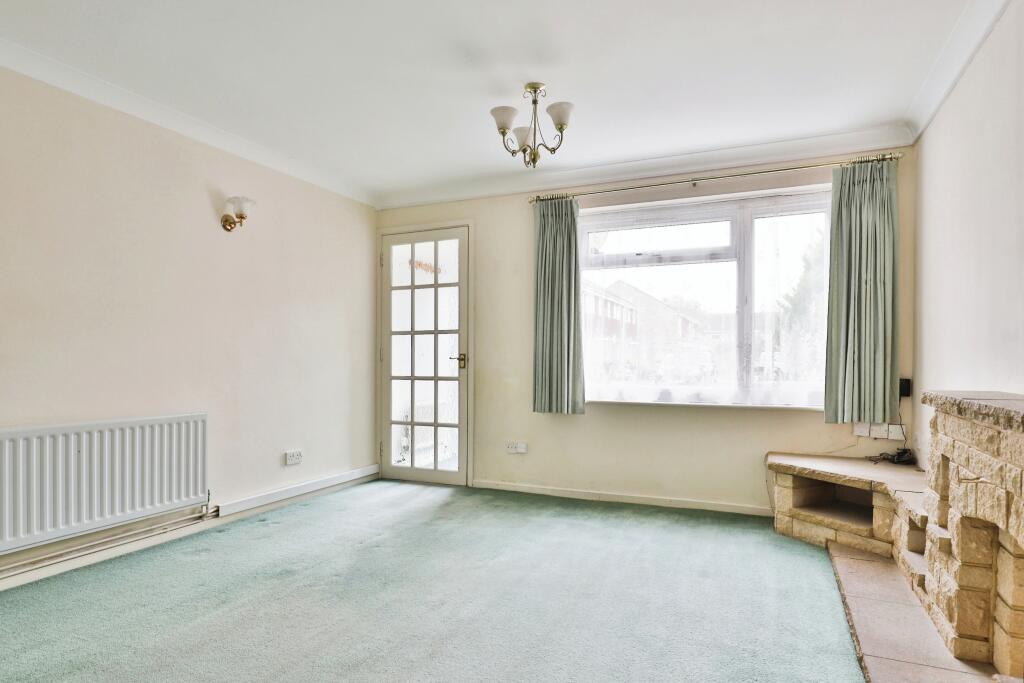 Additional property image - Charlton Close, MUSCLIFF, Bournemouth, Dorset, BH9