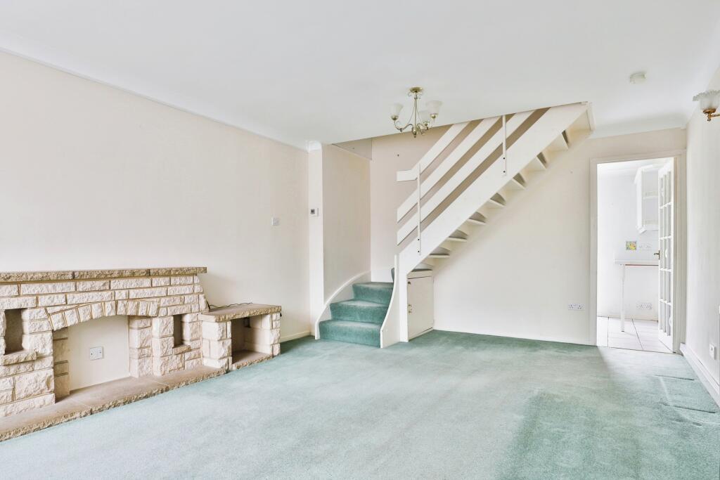 Additional property image - Charlton Close, MUSCLIFF, Bournemouth, Dorset, BH9