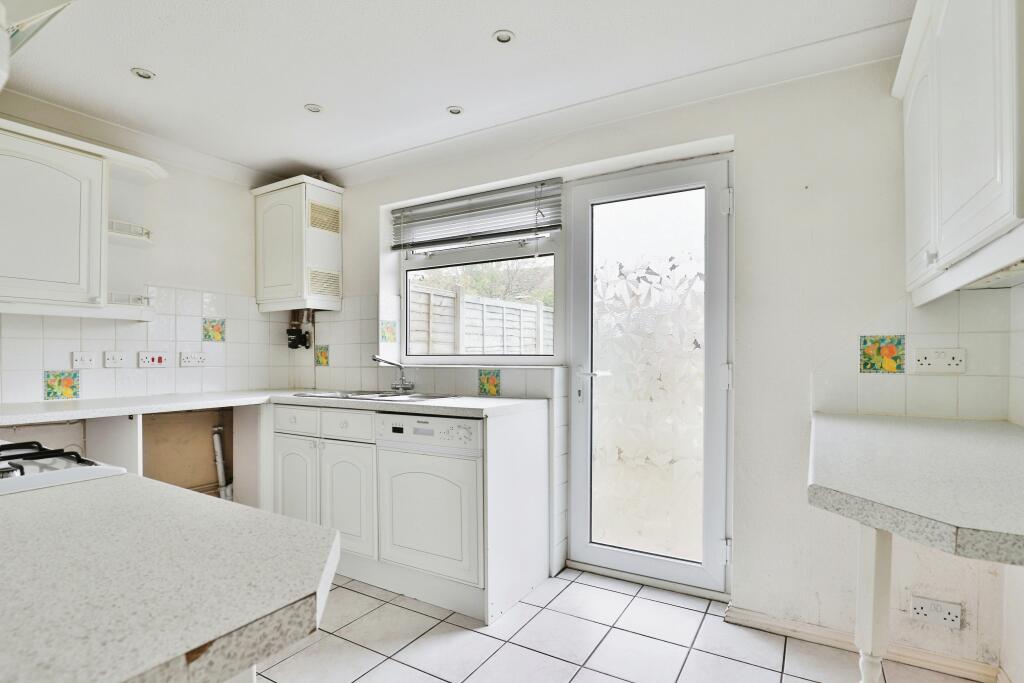 Additional property image - Charlton Close, MUSCLIFF, Bournemouth, Dorset, BH9