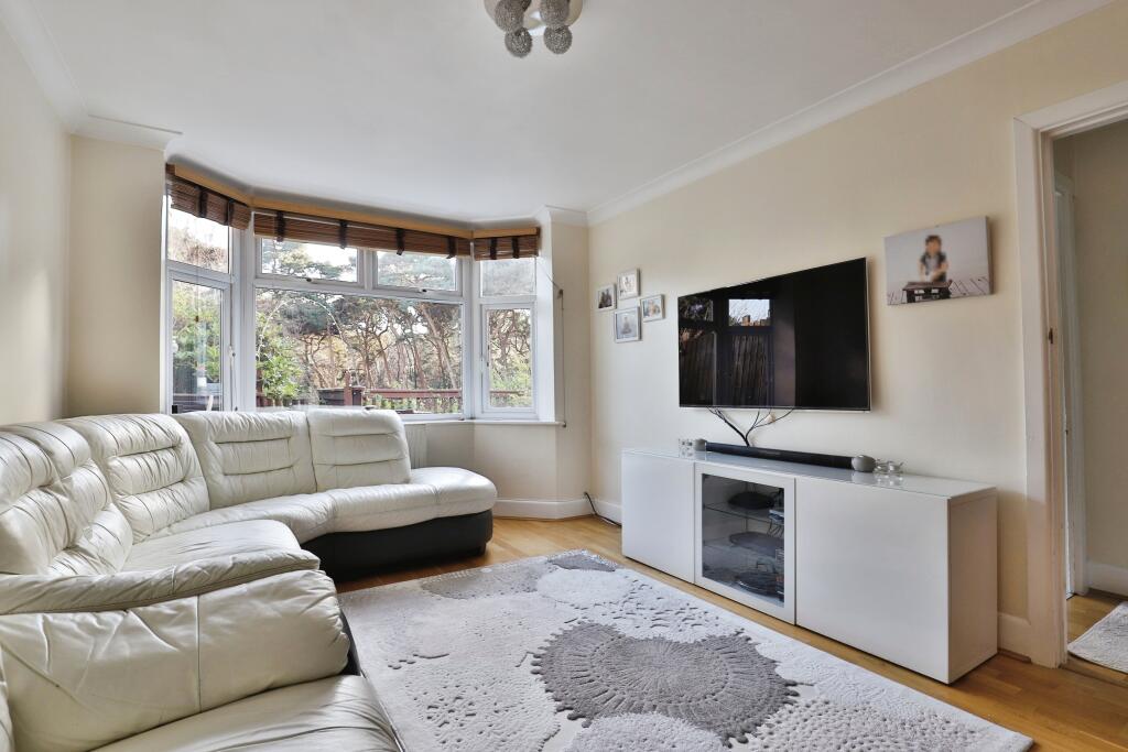 Additional property image - Pine Vale Crescent, Bournemouth, BH10