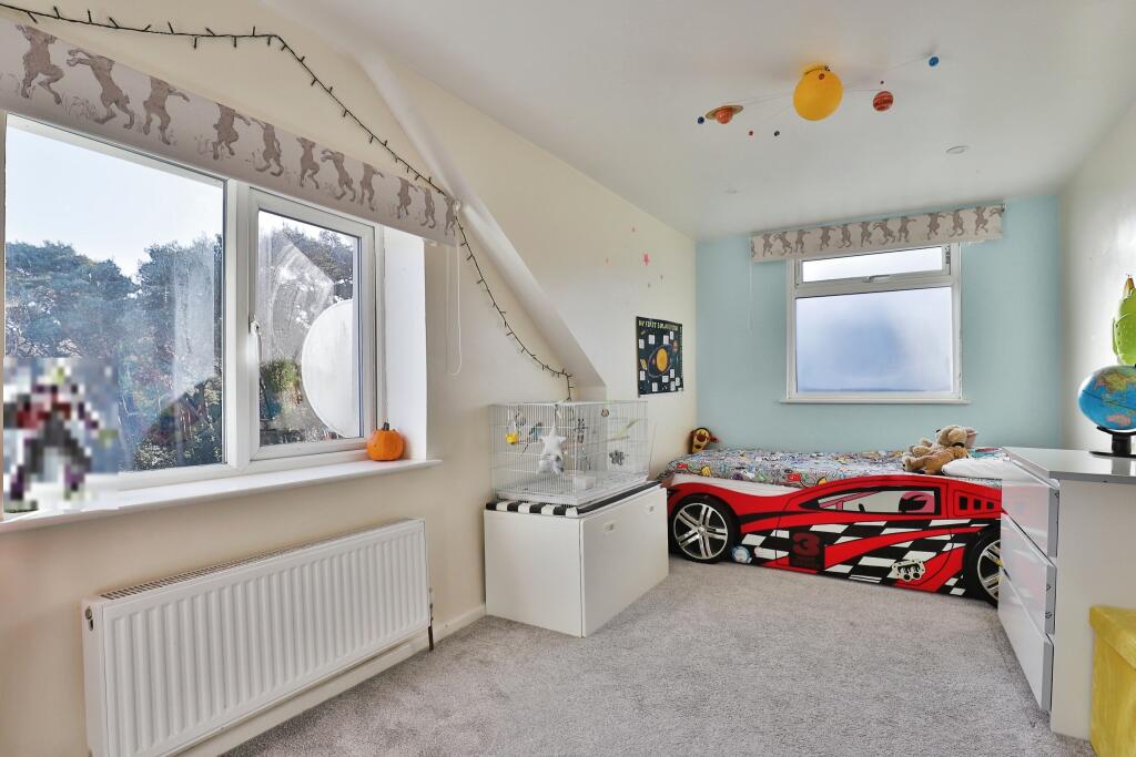Additional property image - Pine Vale Crescent, Bournemouth, BH10