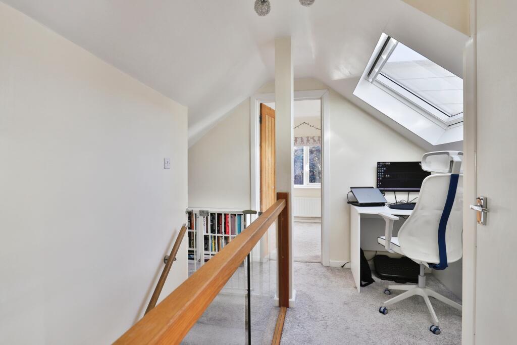 Additional property image - Pine Vale Crescent, Bournemouth, BH10
