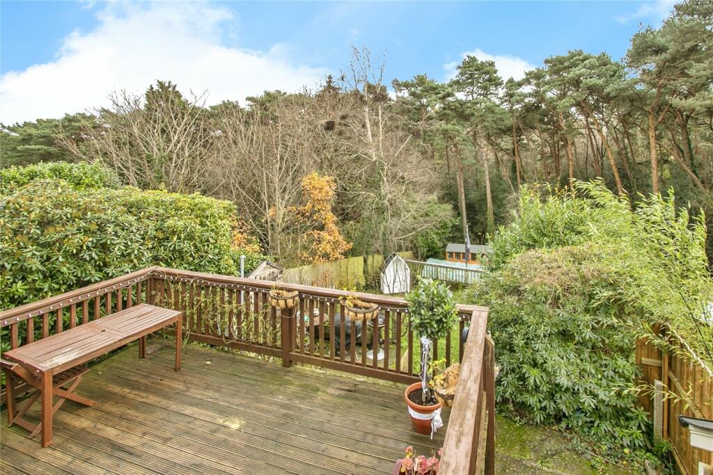 Additional property image - Pine Vale Crescent, Bournemouth, BH10