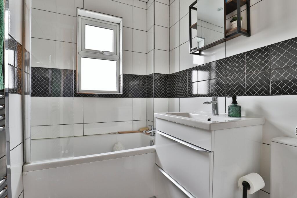 Additional property image - Tarrant Road, MUSCLIFF, Bournemouth, Dorset, BH9