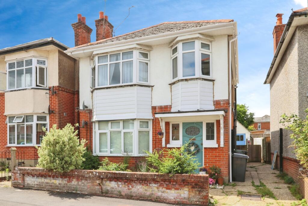 Main image of property: Draycott Road, ENSBURY PARK, Bournemouth, Dorset, BH10