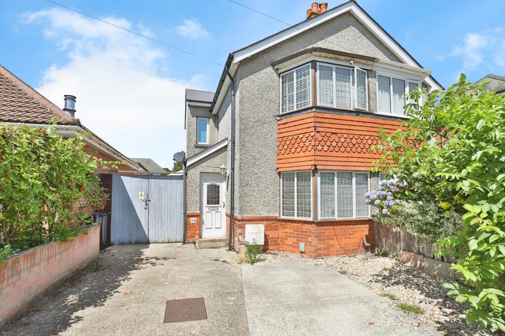 Main image of property: Boundary Road, ENSBURY PARK, Bournemouth, Dorset, BH10