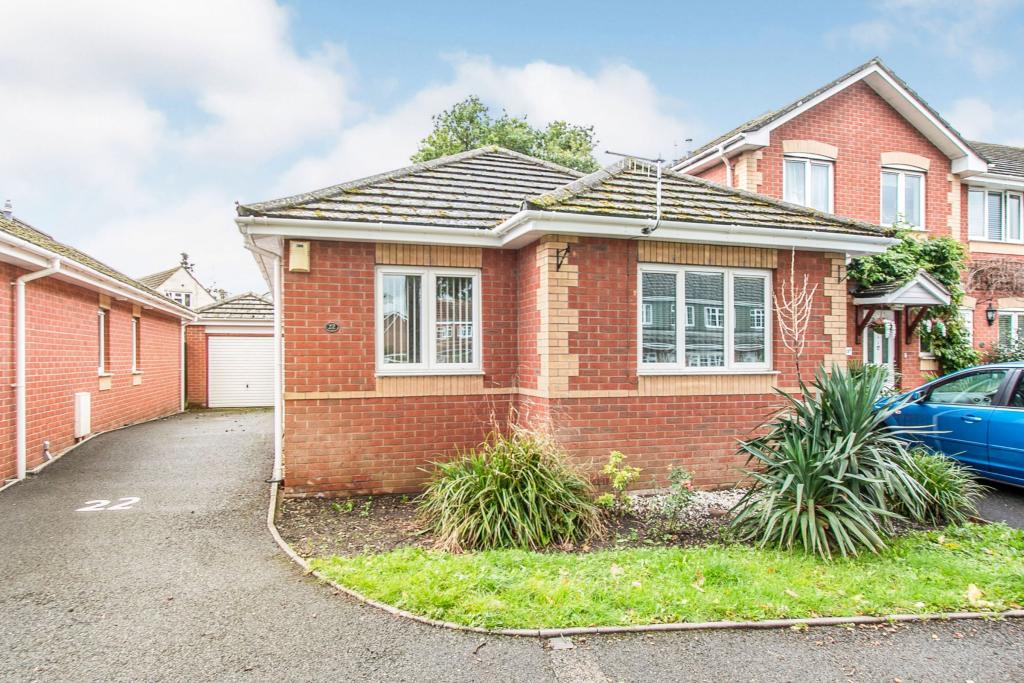 3 bedroom bungalow for sale in Markham Close, Northbourne, Bournemouth, Dorset, BH10