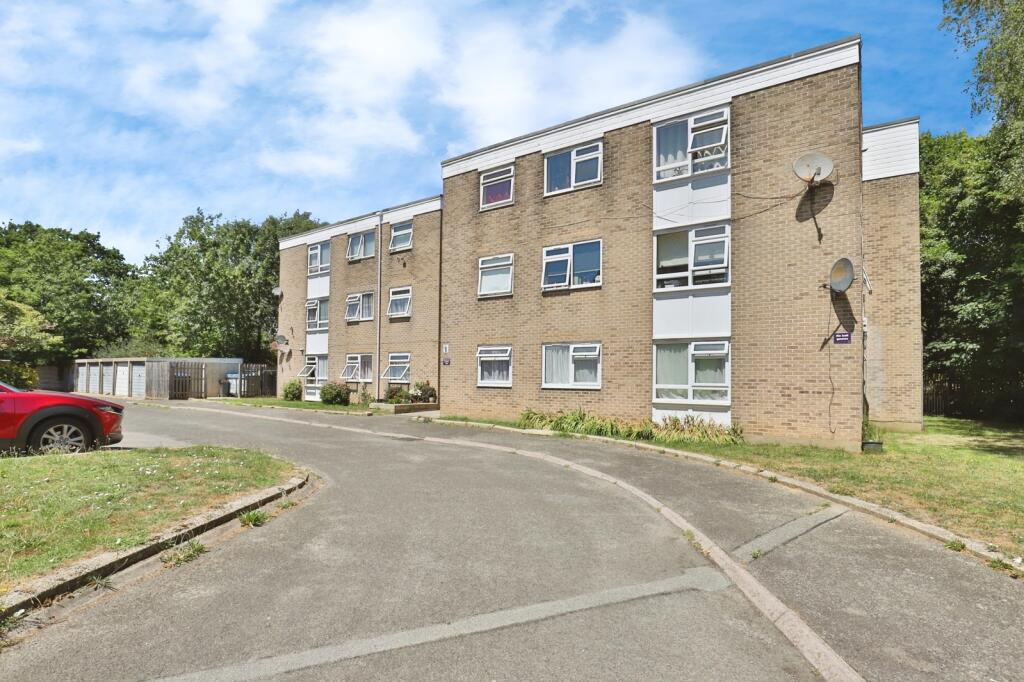 Main image of property: Cornish Gardens, BOURNEMOUTH, Dorset, BH10