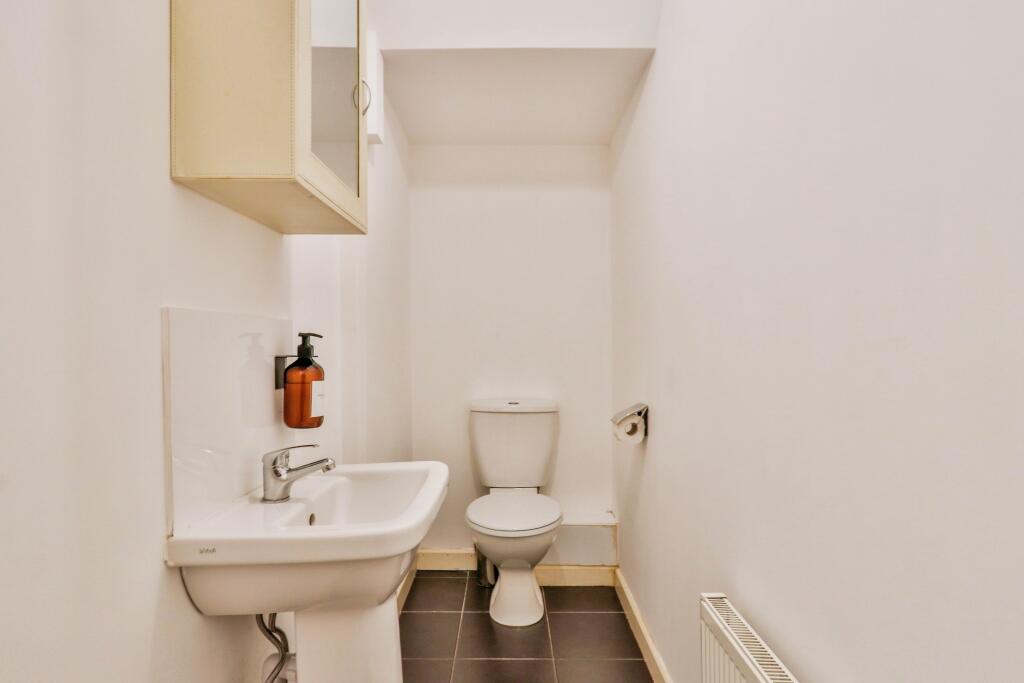 Additional property image - Norwich Avenue, Bournemouth, Dorset, BH2