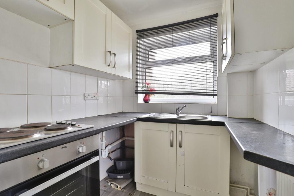 Additional property image - Aspen Gardens, Poole, Dorset, BH12