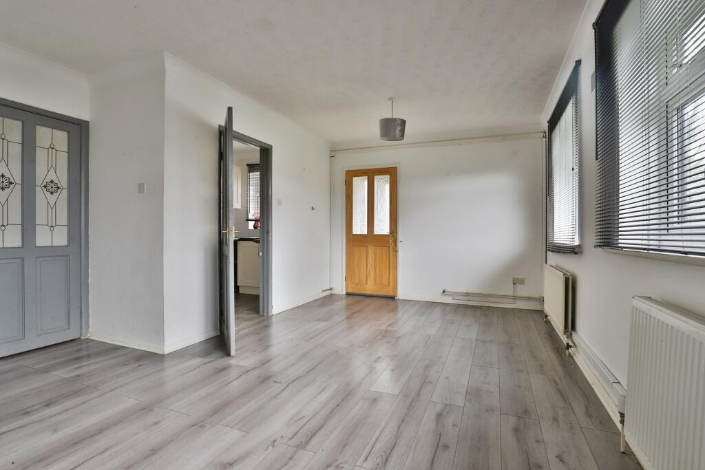 Additional property image - Aspen Gardens, Poole, Dorset, BH12
