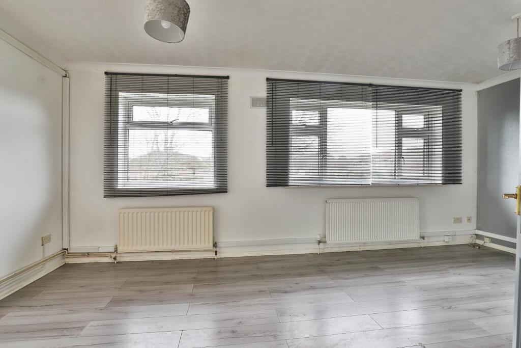 Additional property image - Aspen Gardens, Poole, Dorset, BH12