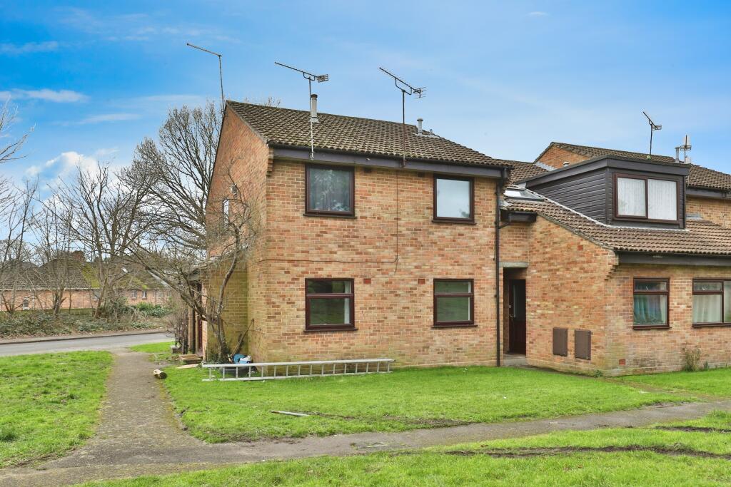 Additional property image - Aspen Gardens, Poole, Dorset, BH12