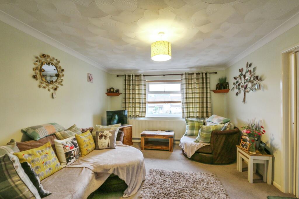 Additional property image - Aspen Gardens, Poole, Dorset, BH12