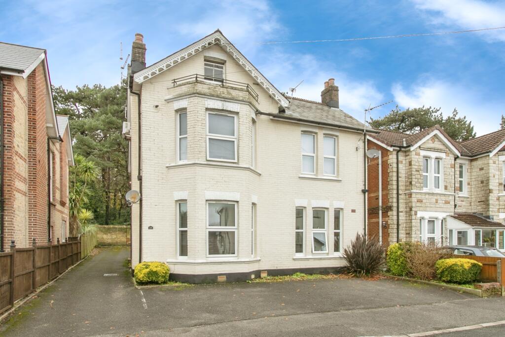 Main image of property: Westbourne Park Road, Westbourne, Bournemouth, Dorset, BH4