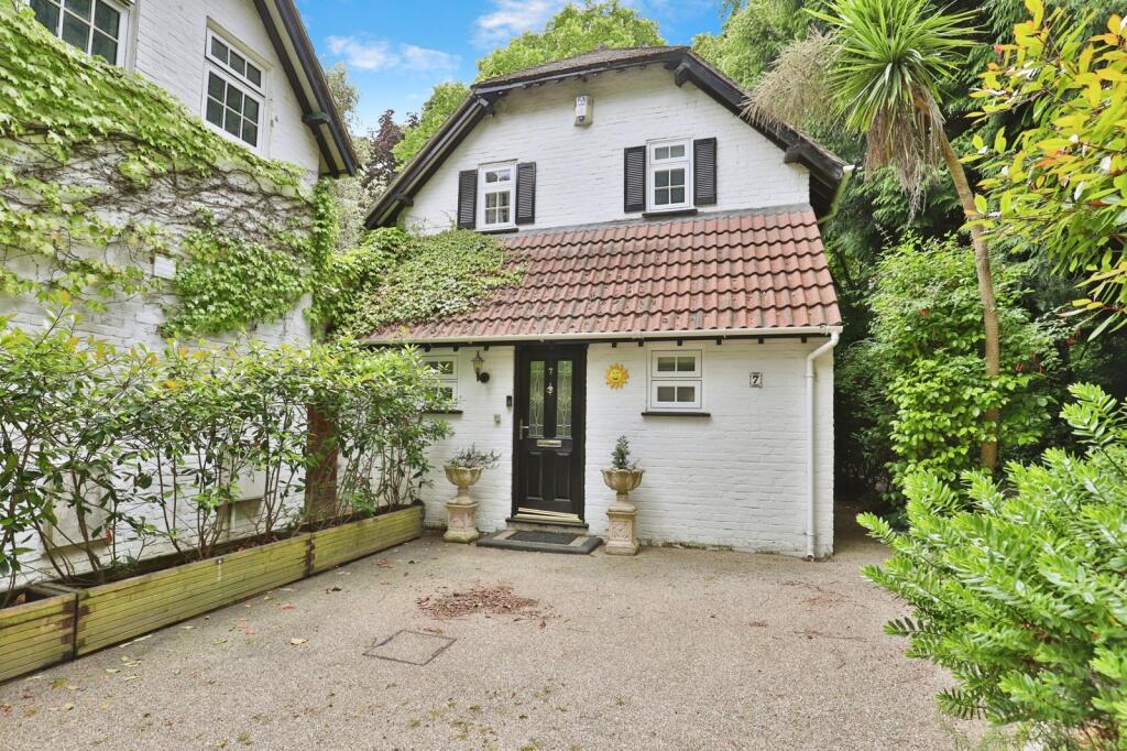 Main image of property: Benellen Road, Talbot Woods, Bournemouth, Dorset, BH4