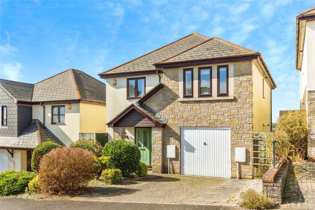 6 bedroom detached house for sale in Seymour Drive, Dartmouth, TQ6