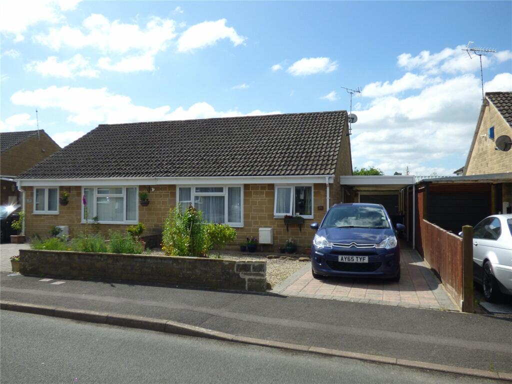 2 bedroom bungalow for sale in Birch Road, Martock, TA12