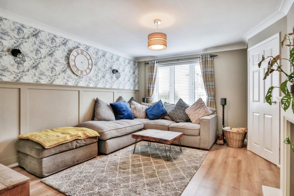 Additional property image - Godmanston Close, POOLE, Dorset, BH17