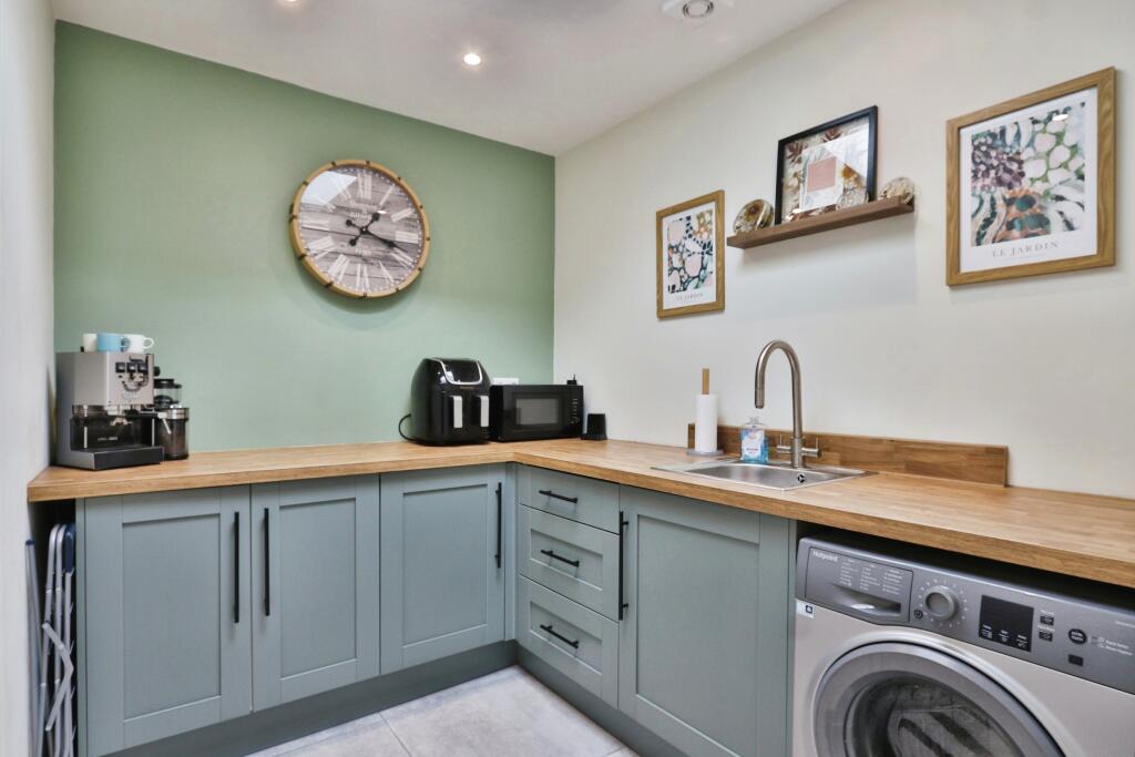 Additional property image - Godmanston Close, POOLE, Dorset, BH17