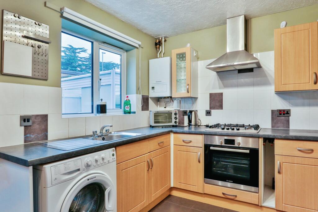 Additional property image - Bell Heather Close, Poole, BH16