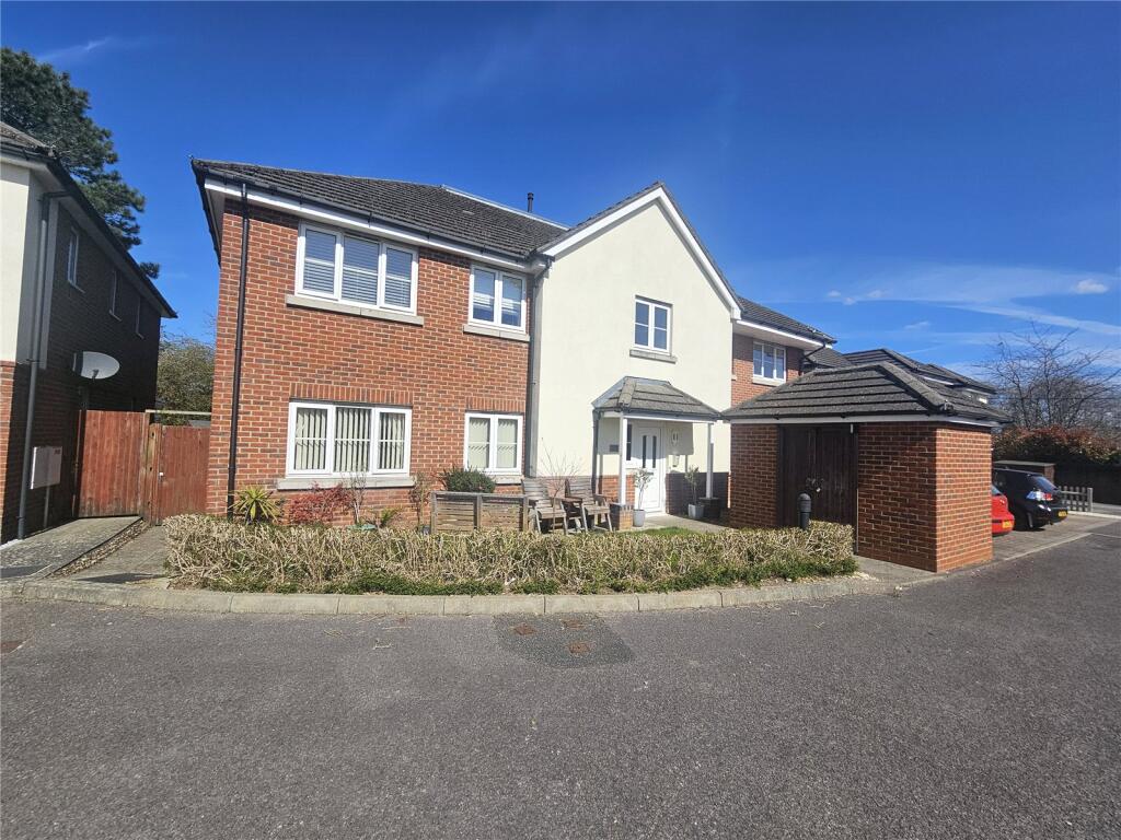 Main image of property: Farrell Fields, Marchwood, Southampton, Hampshire, SO40