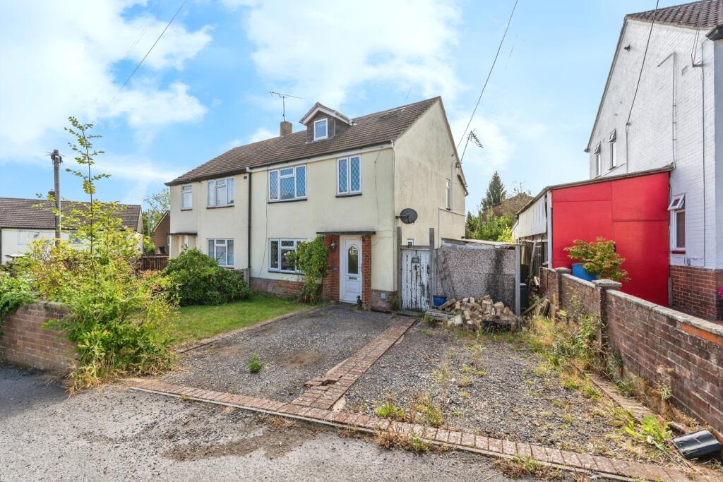 Main image of property: Roberts Road, Totton, Southampton, Hampshire, SO40