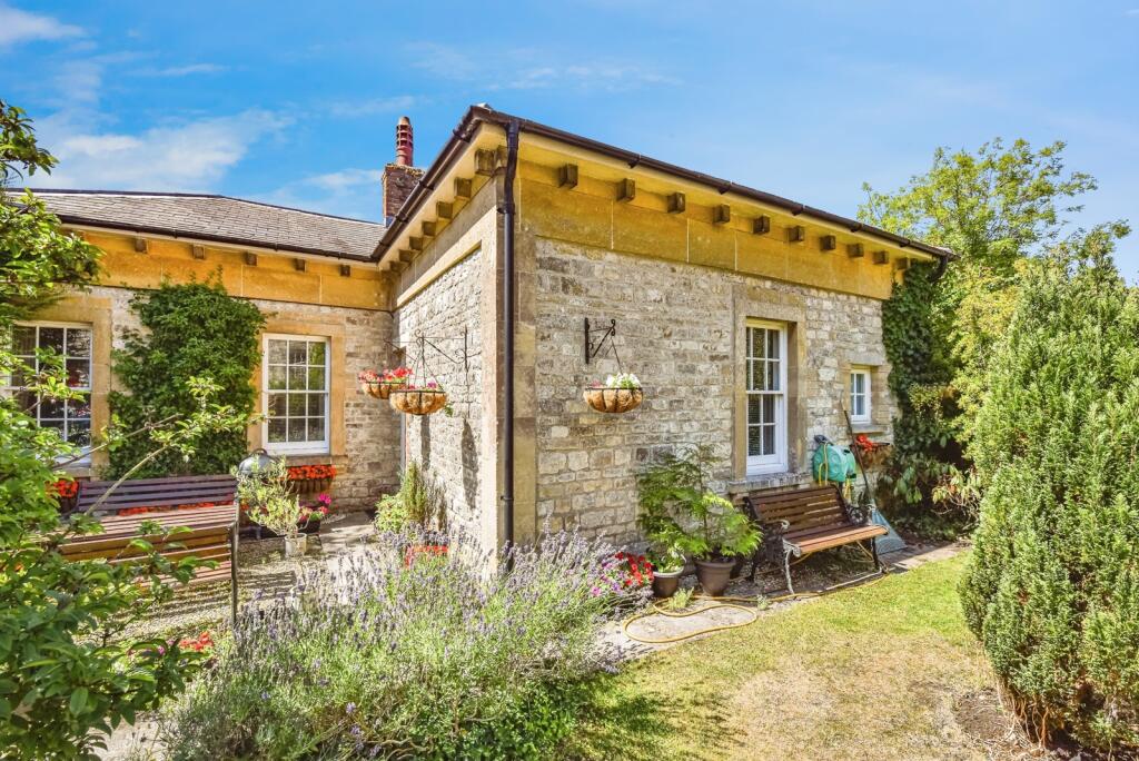 Main image of property: Bowditch Close, Shepton Mallet, Somerset, BA4