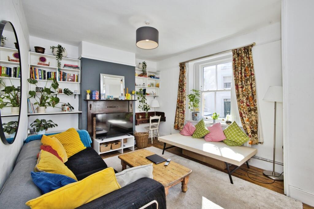 Additional image 2 of St. Thomas Street, Wells, Somerset, BA5