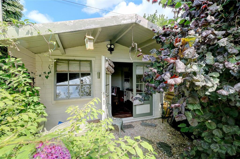 Additional property image - Green Quarry, Yeovil, Somerset, BA21