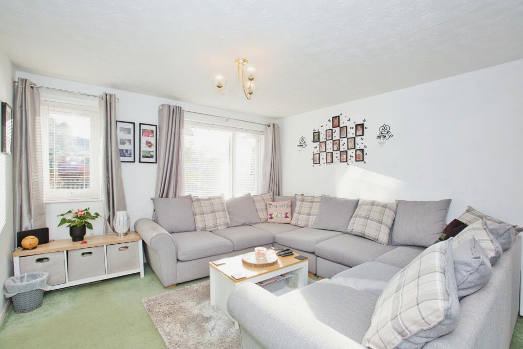 Additional property image - Bridle Way, Barwick, Yeovil, Somerset, BA22