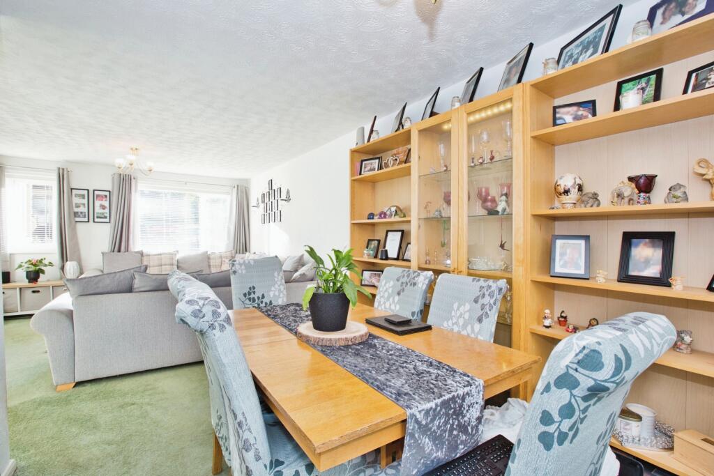 Additional property image - Bridle Way, Barwick, Yeovil, Somerset, BA22