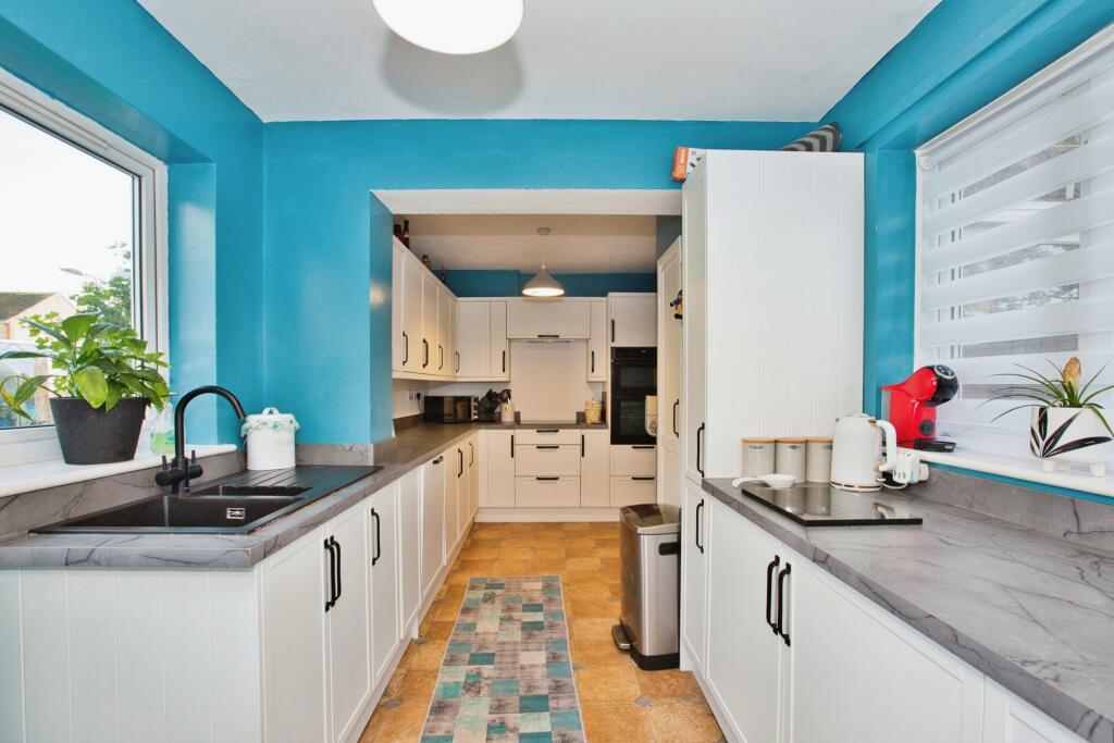 Additional property image - Bridle Way, Barwick, Yeovil, Somerset, BA22