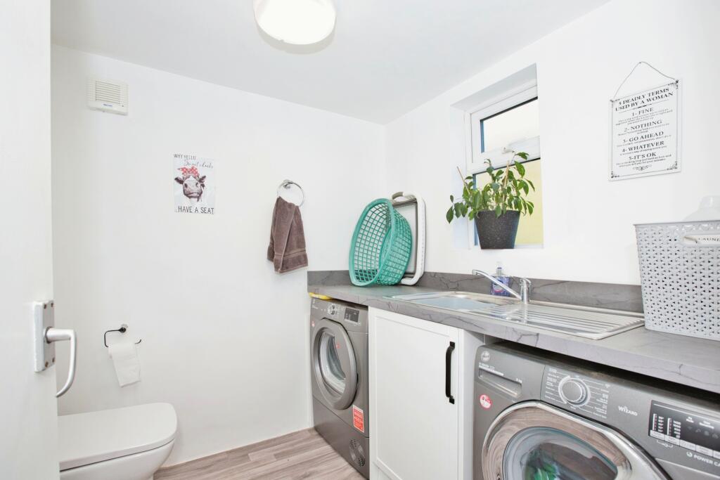Additional property image - Bridle Way, Barwick, Yeovil, Somerset, BA22