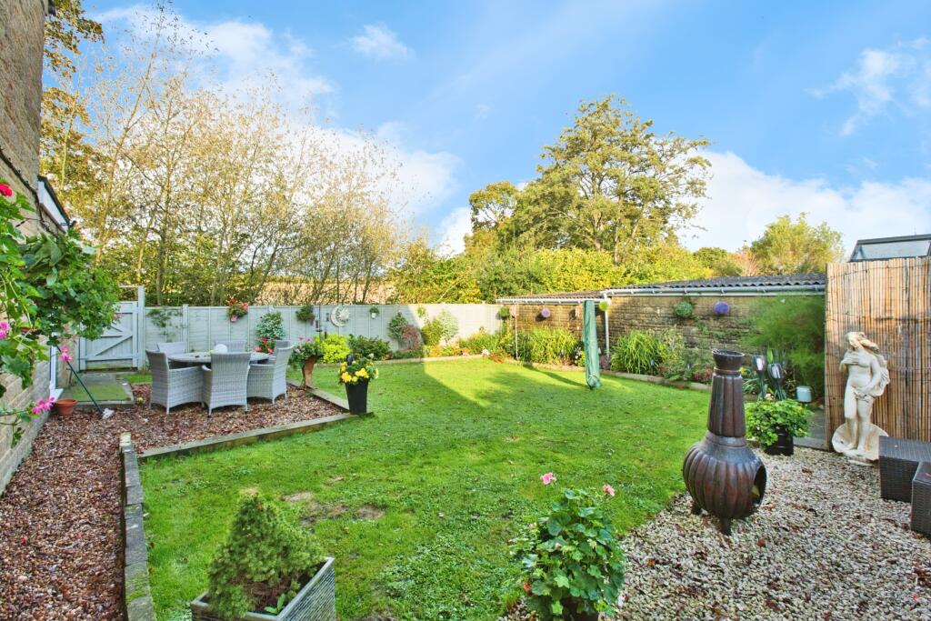 Additional property image - Bridle Way, Barwick, Yeovil, Somerset, BA22