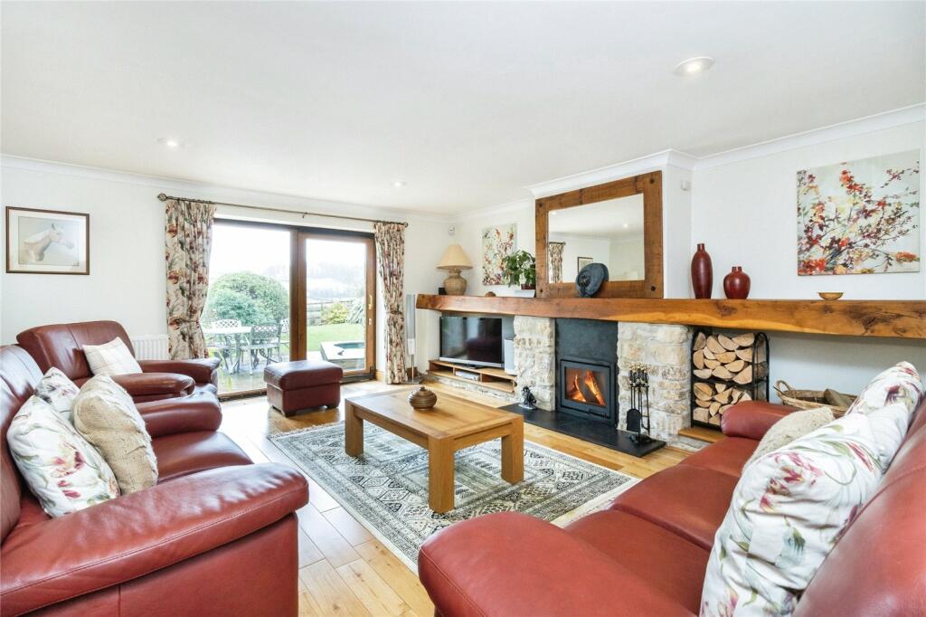 Additional property image - Lyatts, Hardington Moor, Yeovil, Somerset, BA22