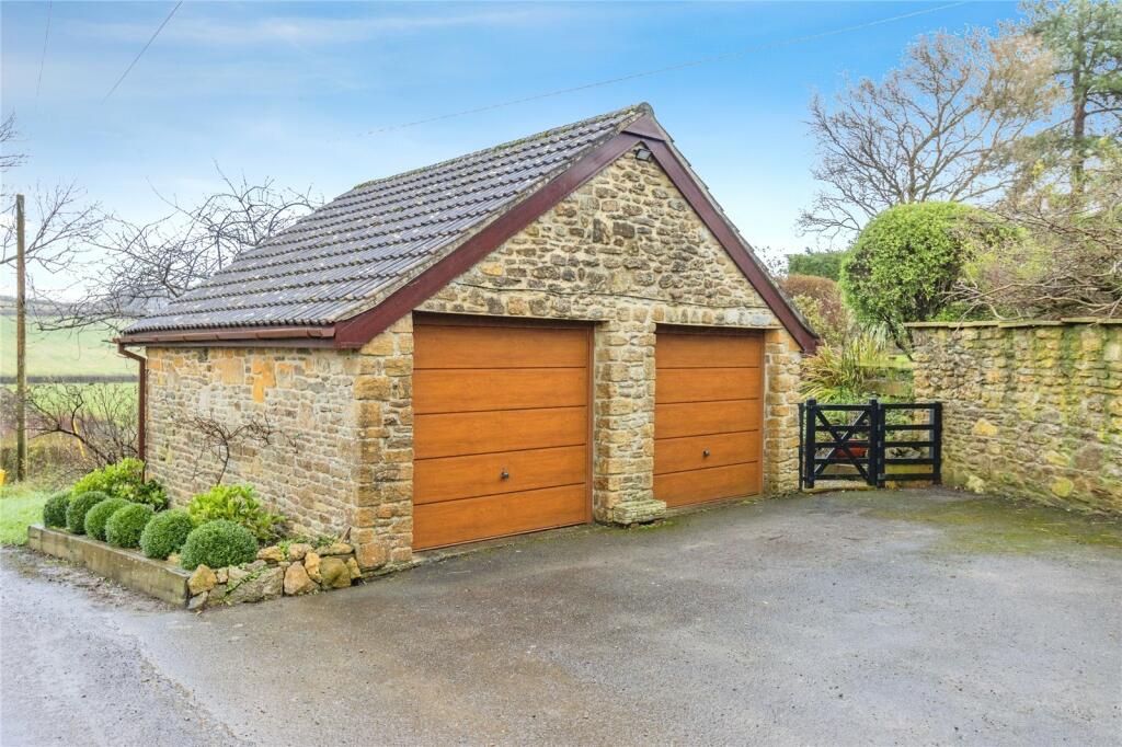 Additional property image - Lyatts, Hardington Moor, Yeovil, Somerset, BA22