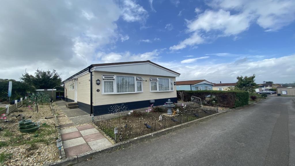 Mobile home for sale in Yeovil Marsh Park, Yeovil, Somerset, BA21