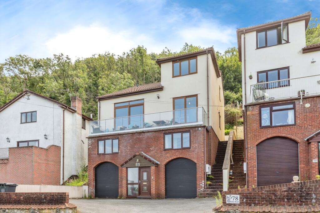 Main image of property: Kewstoke Road, WESTON-SUPER-MARE, Avon, BS22