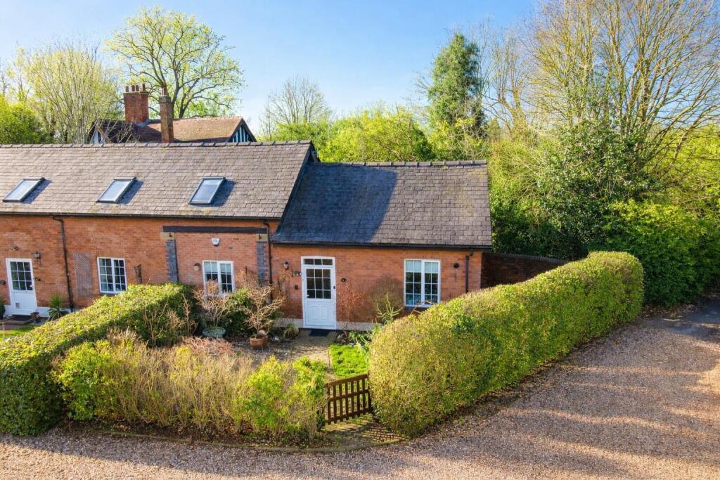 Main image of property: Dunkirks Mews, Hertford