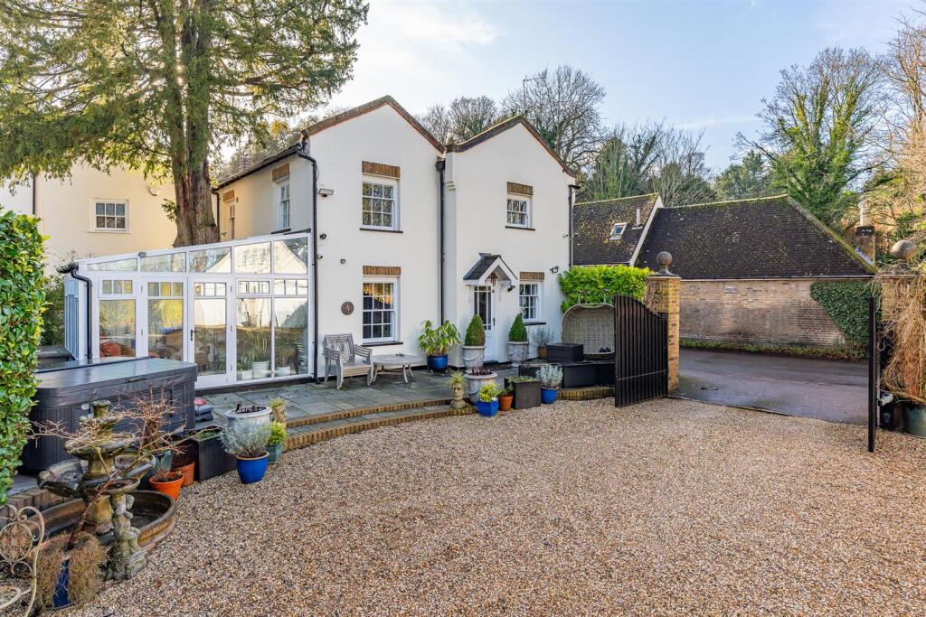 Main image of property: The Coach House, Lower Road, Great Amwell