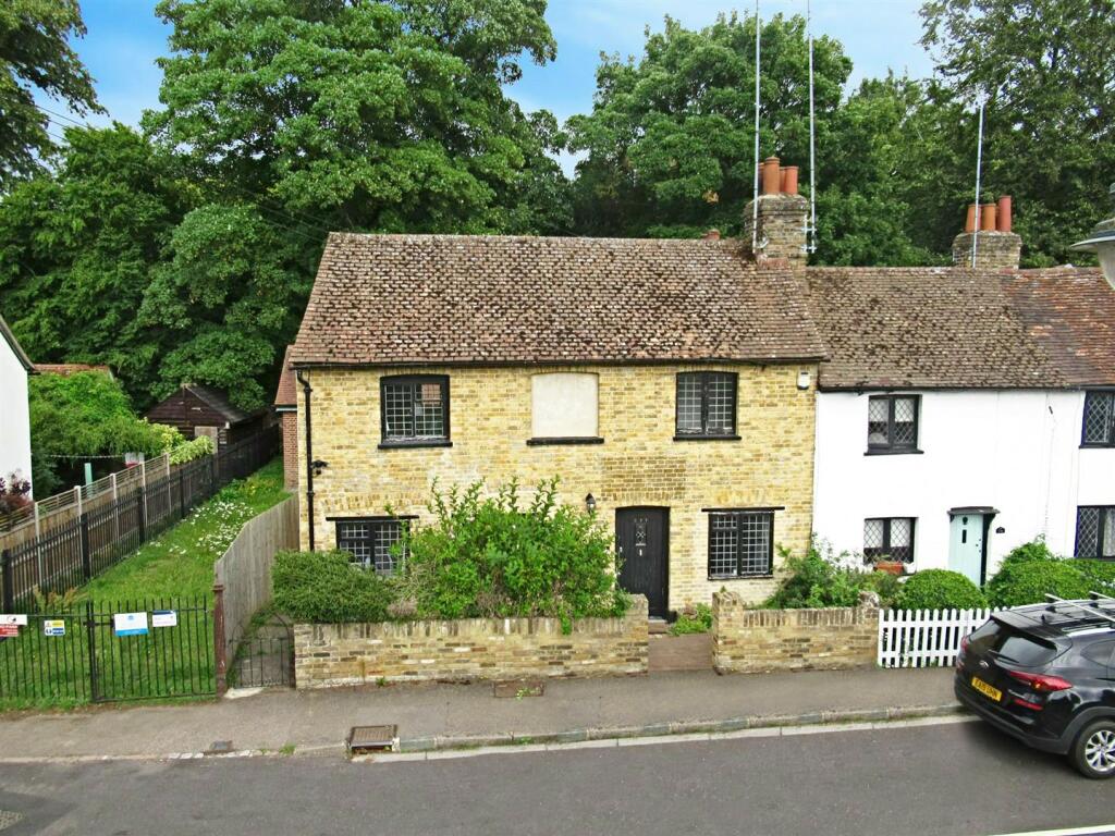 Main image of property: Hertingfordbury Road, Hertingfordbury