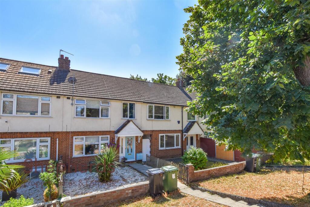 Main image of property: High Road, Broxbourne