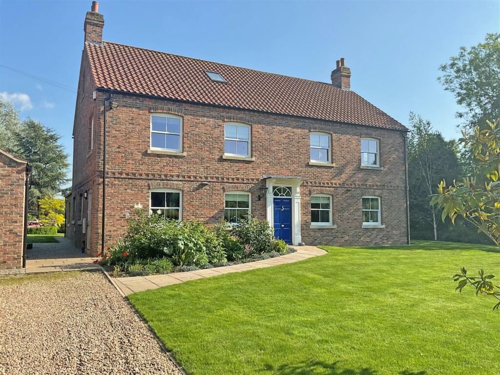 5 bedroom house for sale in Main Street, Colton, Tadcaster, LS24