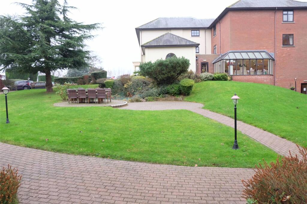 1 bedroom apartment for sale in Westley Court, Cookley, Kidderminster
