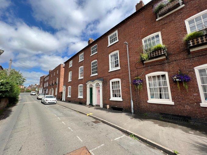 4 bedroom terraced house for sale in Lichfield Street, StourportOnSevern, Worcestershire, DY13