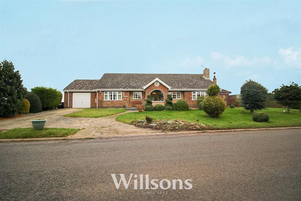 Main image of property: Low Road South, Friskney, Boston